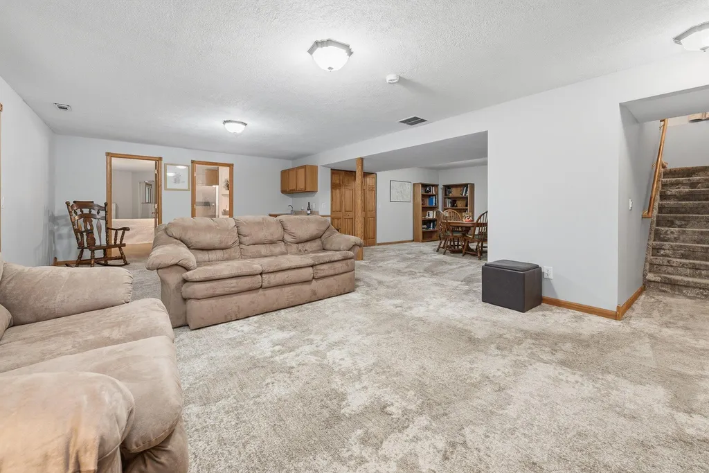 5602 Emneth Avenue Oshtemo Charter Township MI 49009