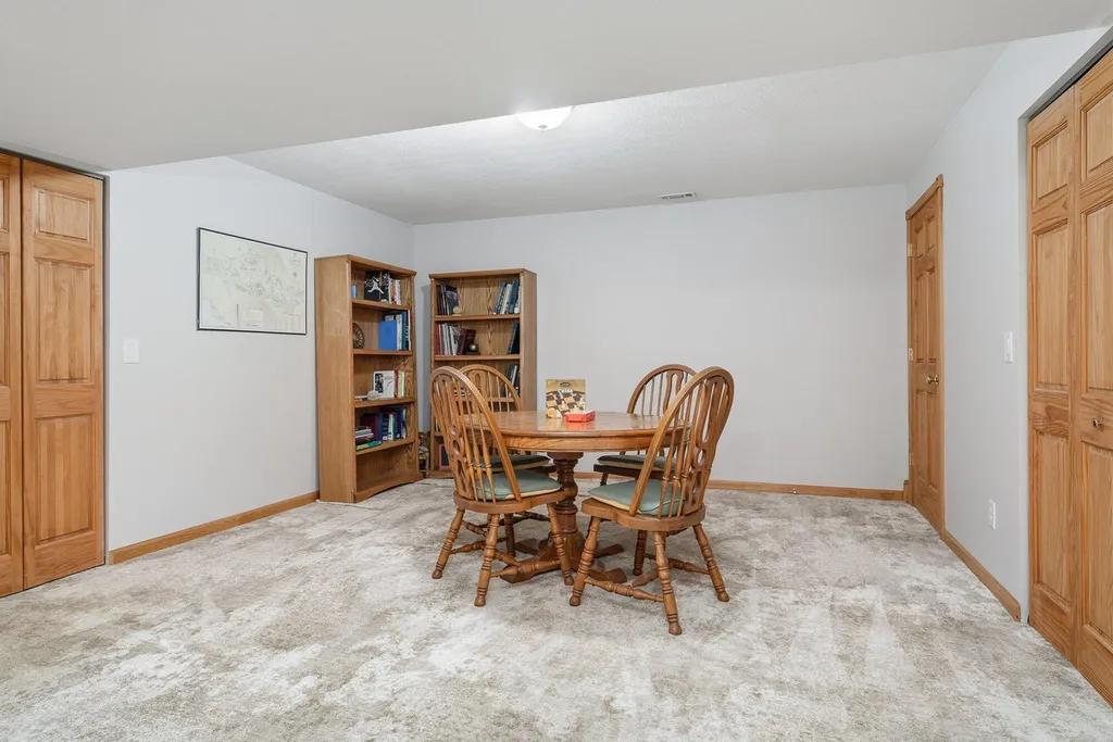 5602 Emneth Avenue Oshtemo Charter Township MI 49009
