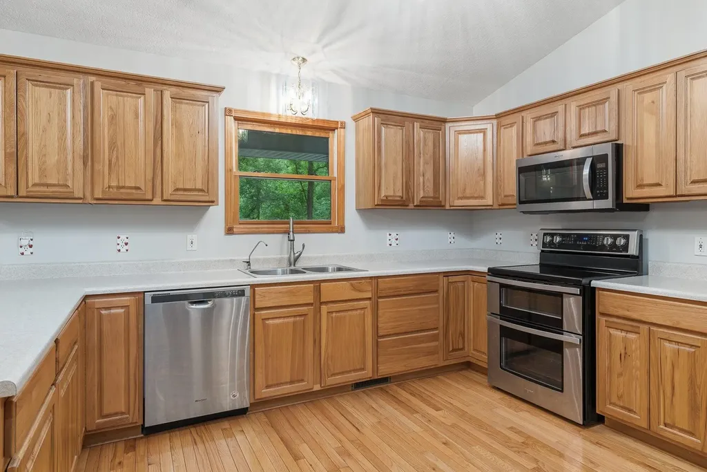 5602 Emneth Avenue Oshtemo Charter Township MI 49009