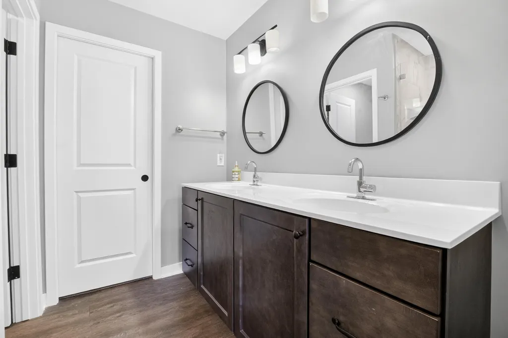 3848 Wetherington Pointe Kalamazoo City MI 49006