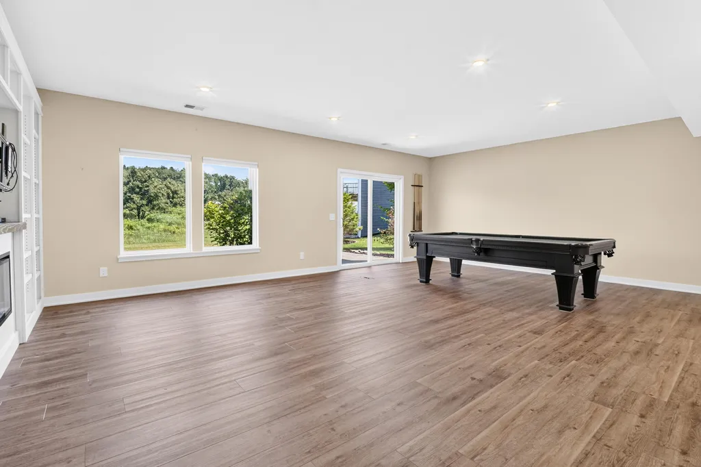 3848 Wetherington Pointe Kalamazoo City MI 49006