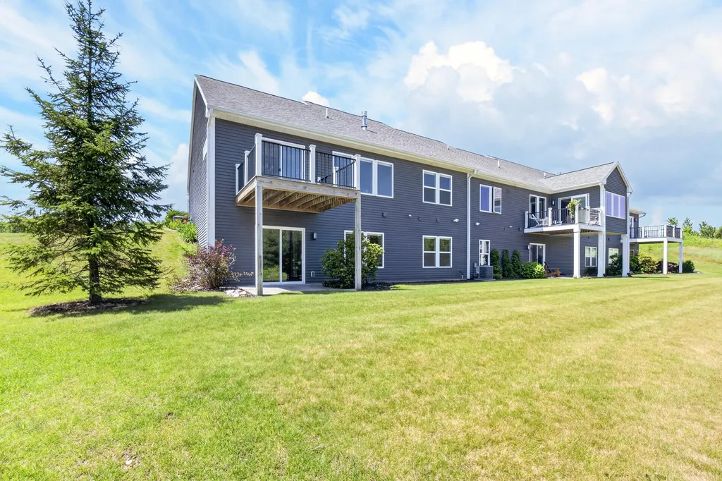 3848 Wetherington Pointe Kalamazoo City MI 49006