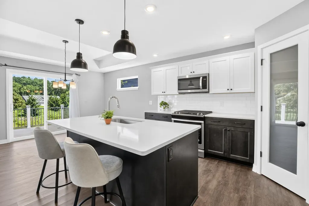 3848 Wetherington Pointe Kalamazoo City MI 49006