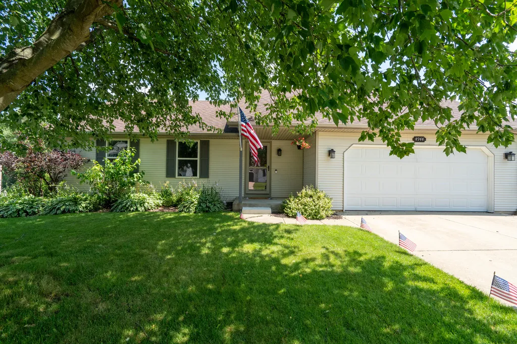 4944 Black Oak Lane Kalamazoo Charter Township MI 49004