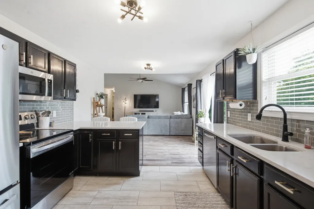 4944 Black Oak Lane Kalamazoo Charter Township MI 49004