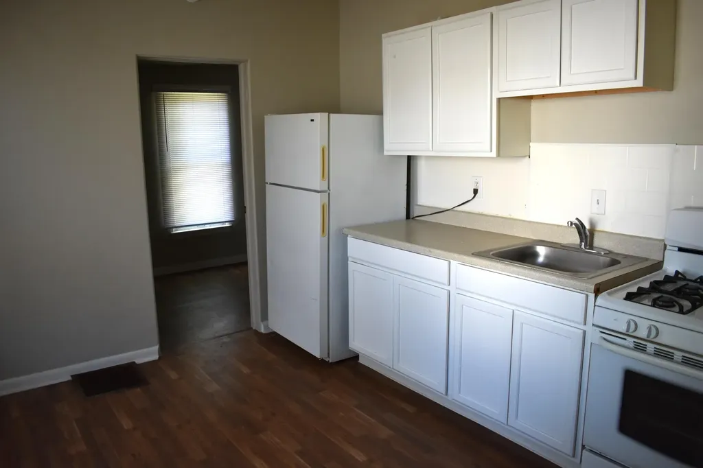 729 E Vine Kalamazoo City MI 49001