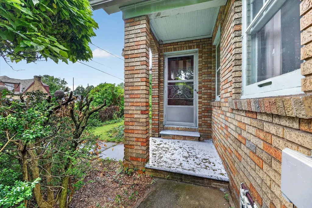 1124 Ashley Drive Kalamazoo Charter Township MI 49048