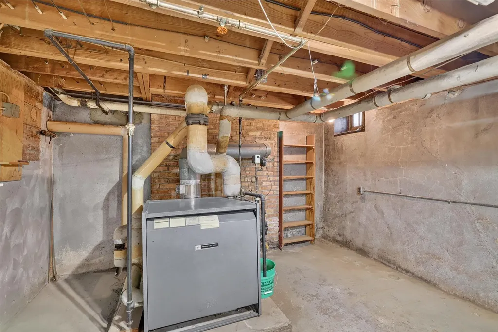 1124 Ashley Drive Kalamazoo Charter Township MI 49048