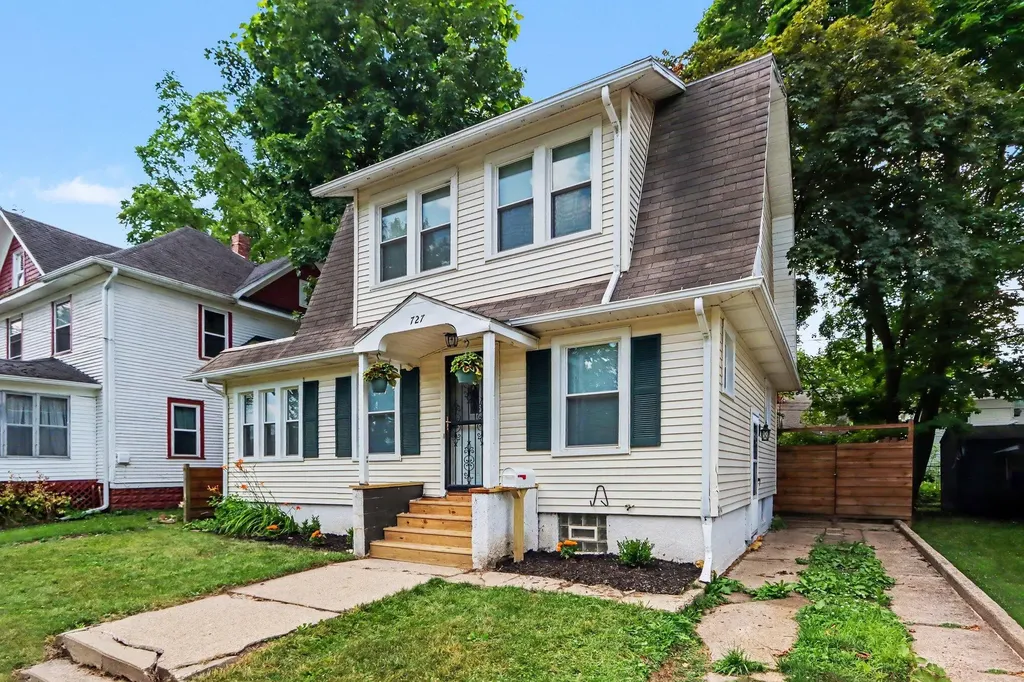 727 Staples Avenue Kalamazoo City MI 49007