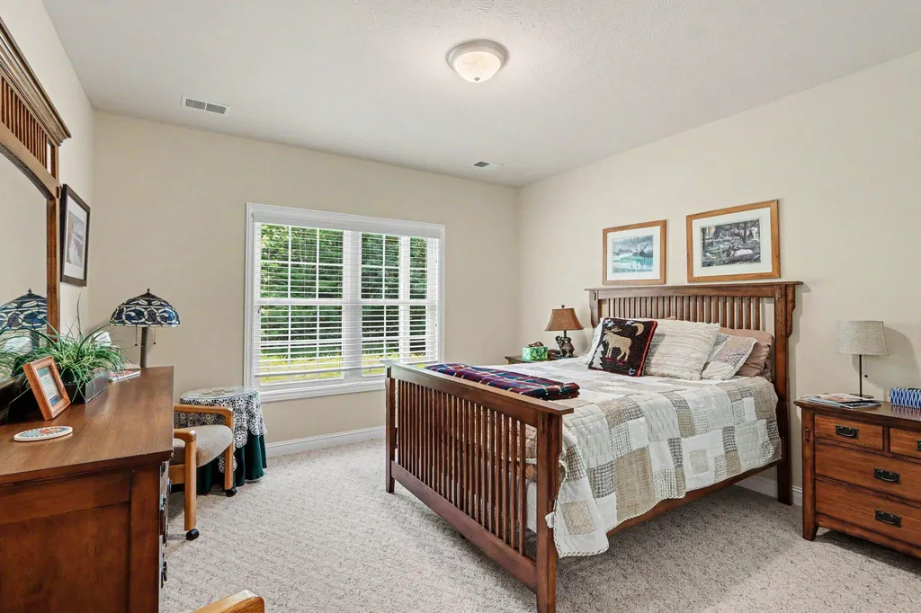 2181 Hunters Run Comstock Charter Township MI 49048