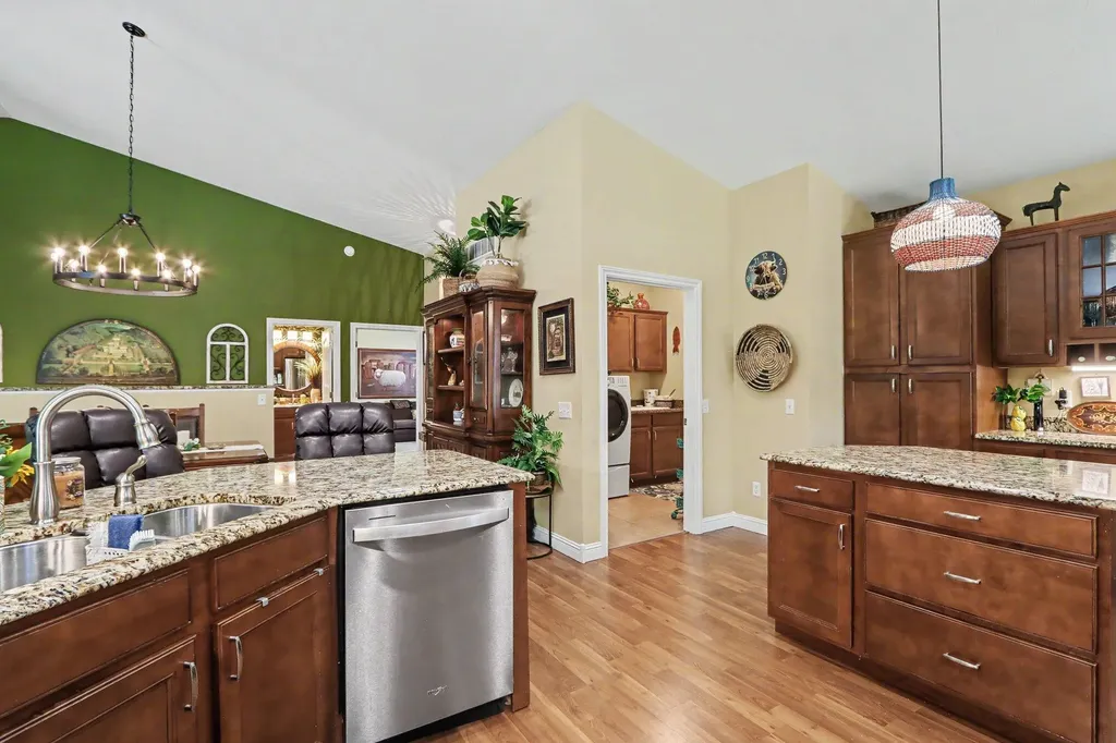2181 Hunters Run Comstock Charter Township MI 49048
