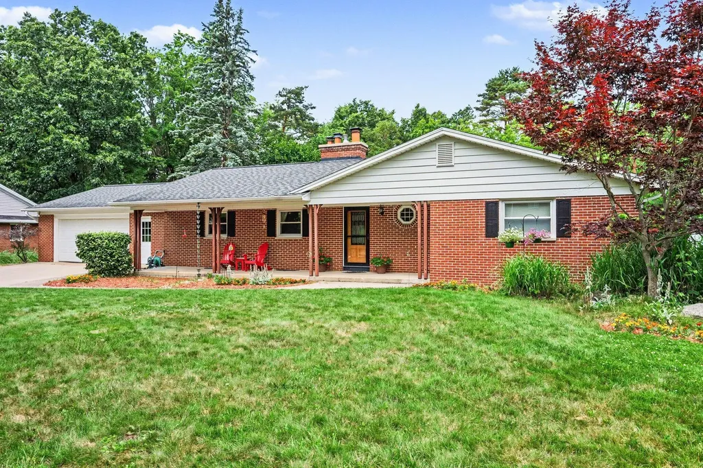 2023 Aberdeen Drive Kalamazoo City MI 49008