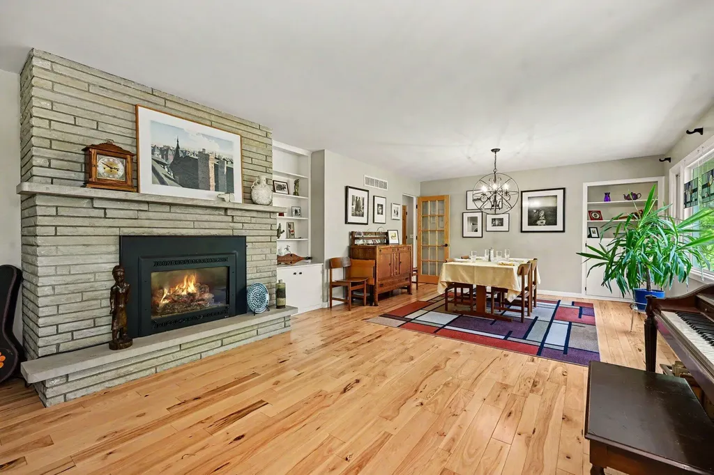 2023 Aberdeen Drive Kalamazoo City MI 49008