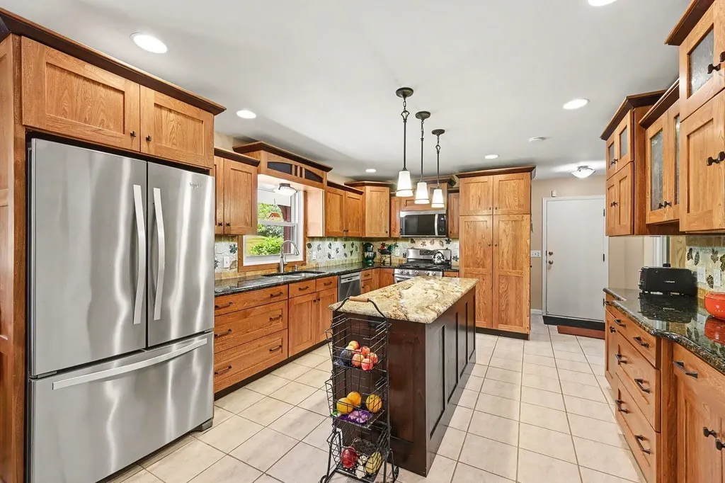 2023 Aberdeen Drive Kalamazoo City MI 49008