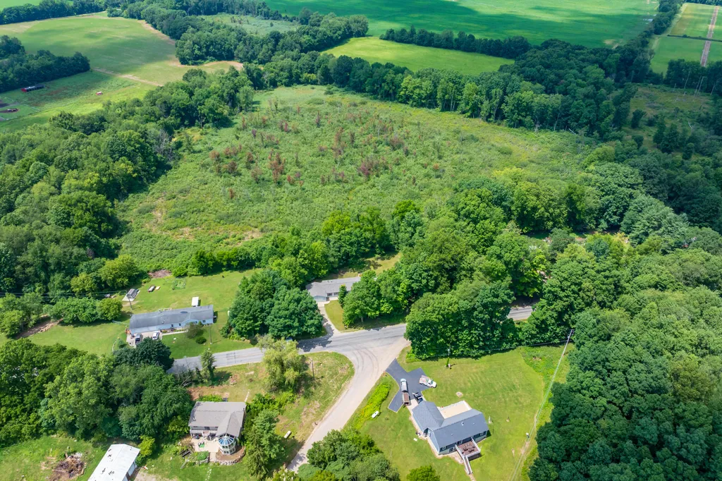 38988 Paw Paw Road Paw Paw Township MI 49079