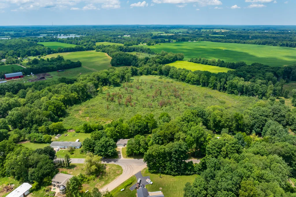 38988 Paw Paw Road Paw Paw Township MI 49079