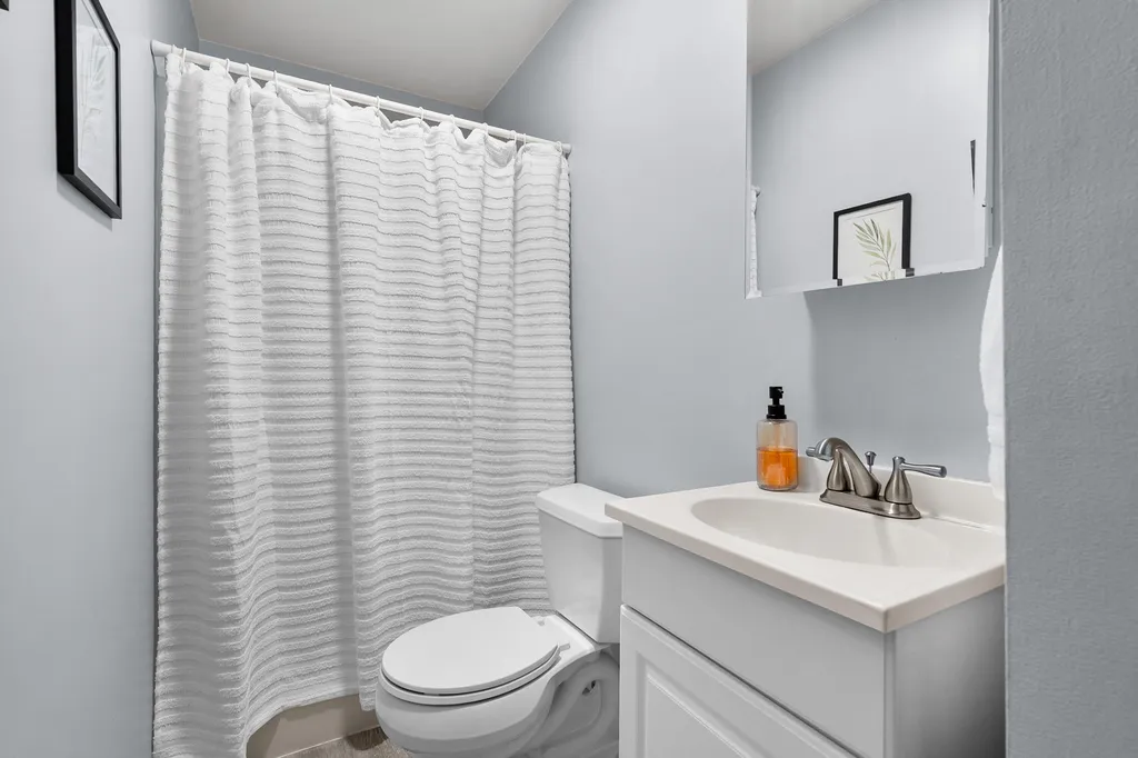 5648 Deerfield Street Portage City MI 49024