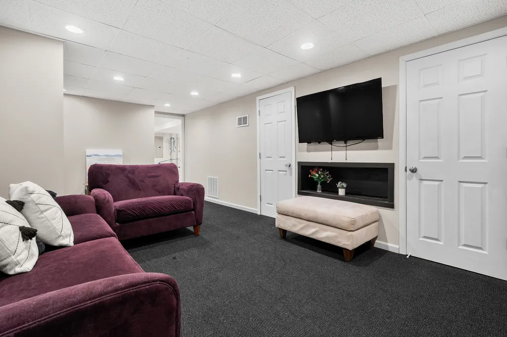 5648 Deerfield Street Portage City MI 49024