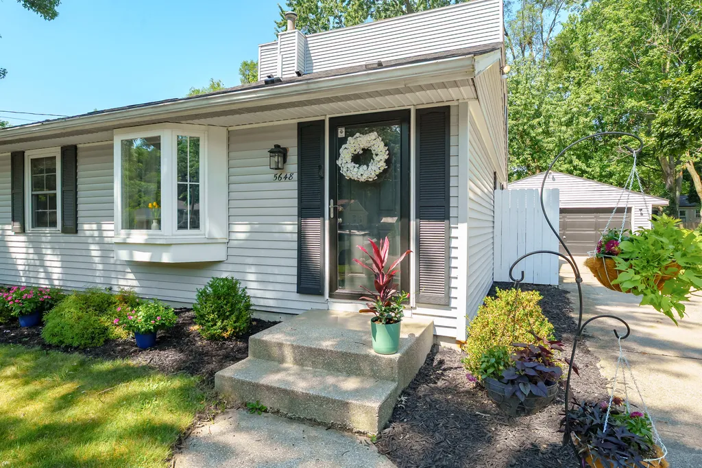 5648 Deerfield Street Portage City MI 49024