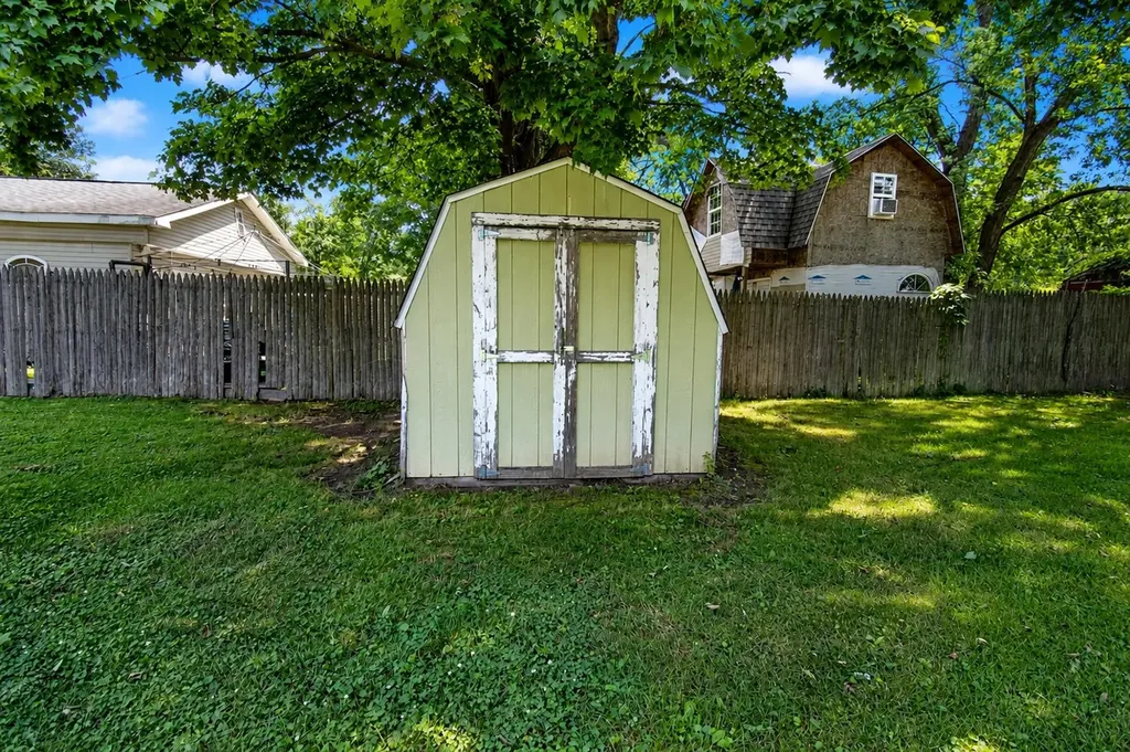 625 Wellington Avenue Bedford Charter Township MI 49037