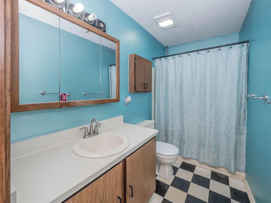 6109 Danford Creek Oshtemo Charter Township MI 49009
