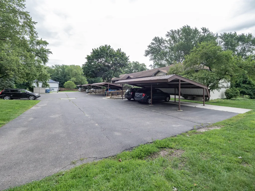 6109 Danford Creek Oshtemo Charter Township MI 49009