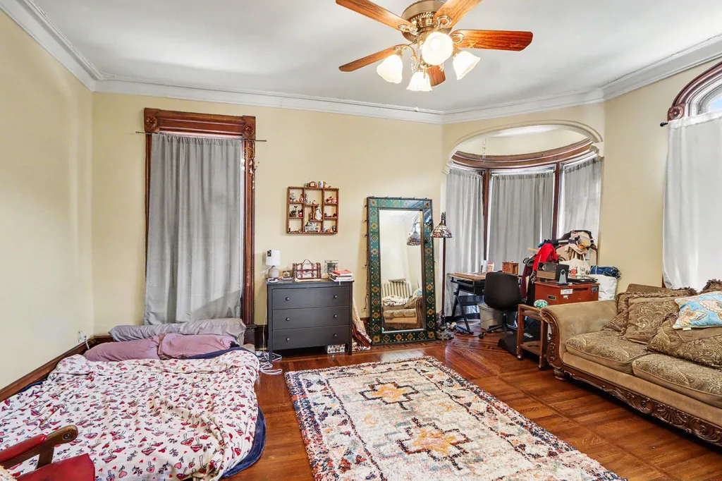 916 W Kalamazoo Avenue Kalamazoo City MI 49007