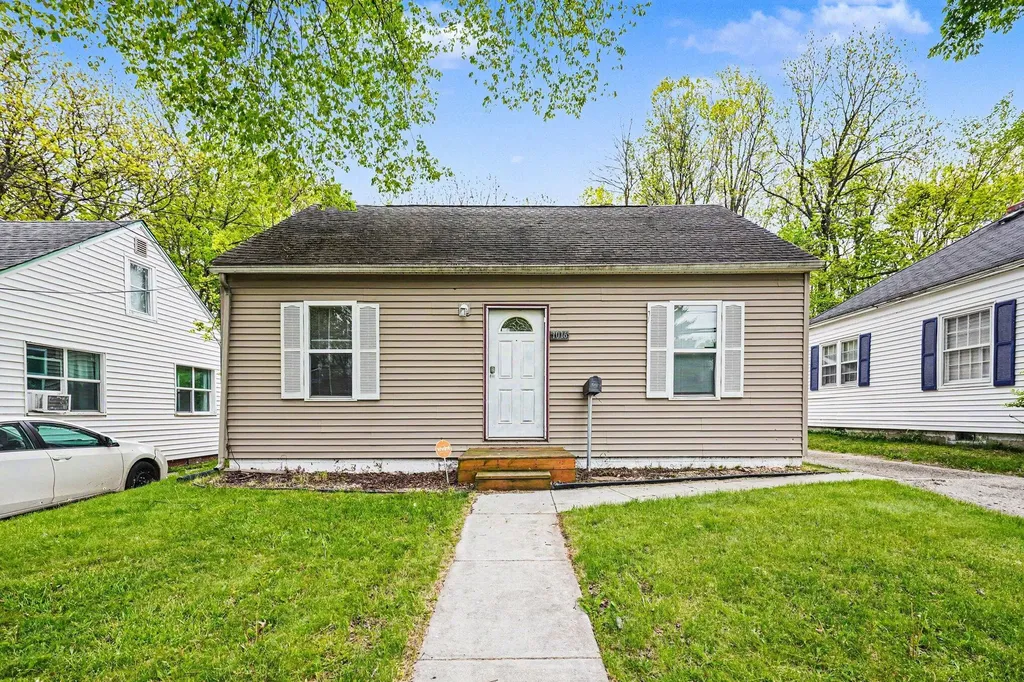 1016 Palmer Avenue Kalamazoo City MI 49001
