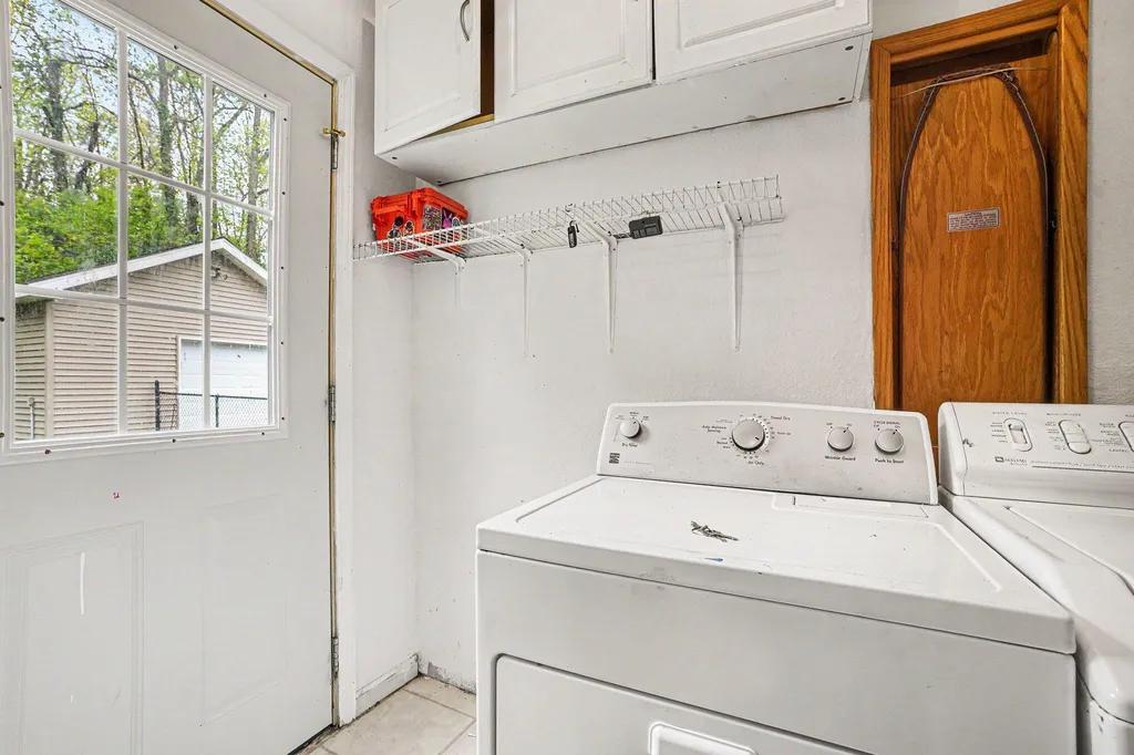 1016 Palmer Avenue Kalamazoo City MI 49001