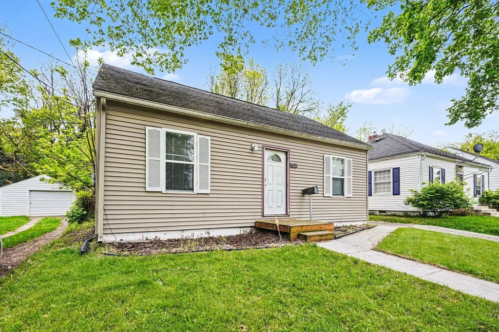 1016 Palmer Avenue Kalamazoo City MI 49001