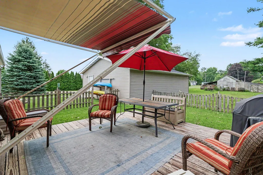 204 E Holcomb Street Athens Village MI 49011