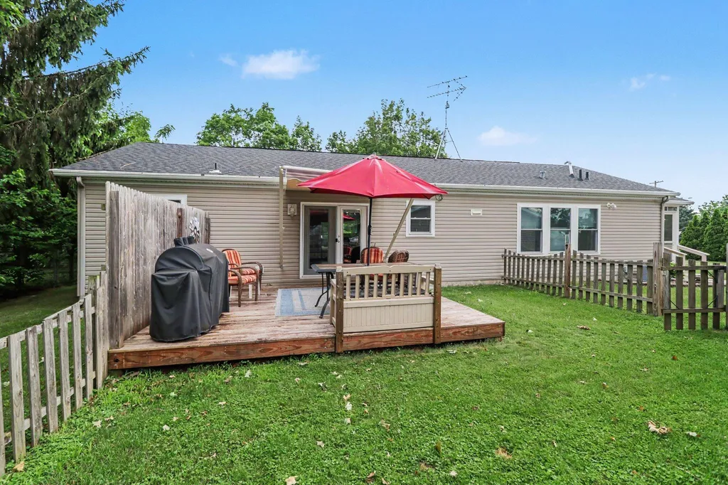 204 E Holcomb Street Athens Village MI 49011