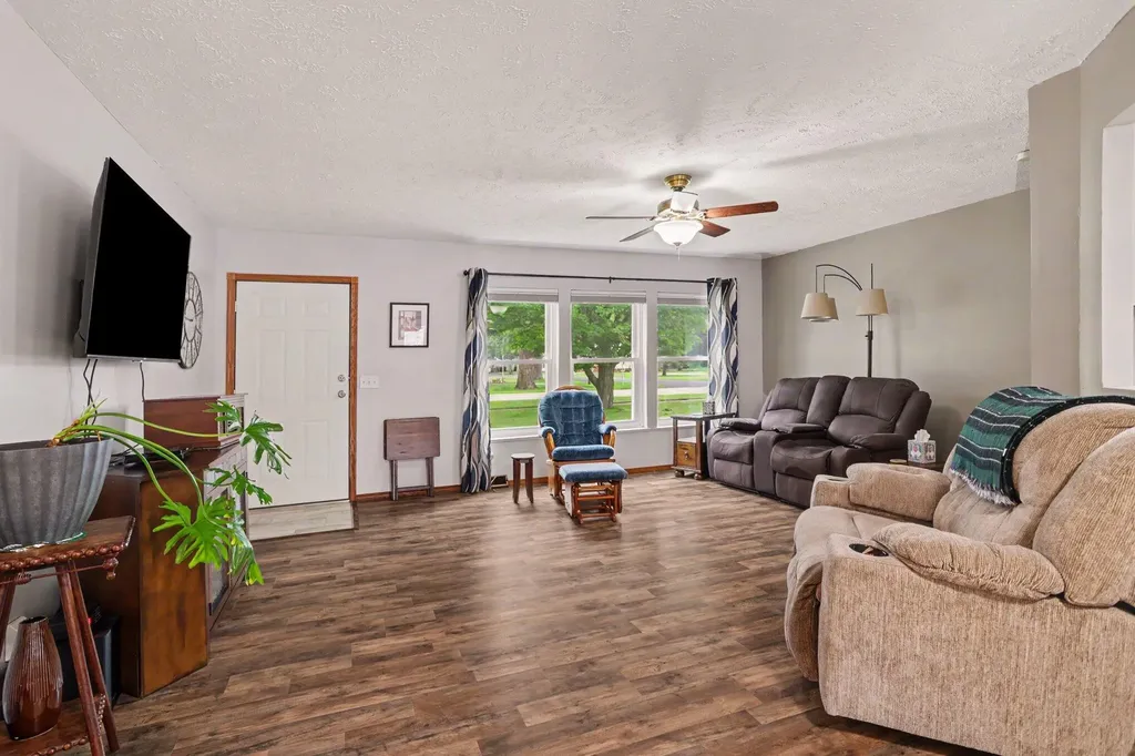204 E Holcomb Street Athens Village MI 49011