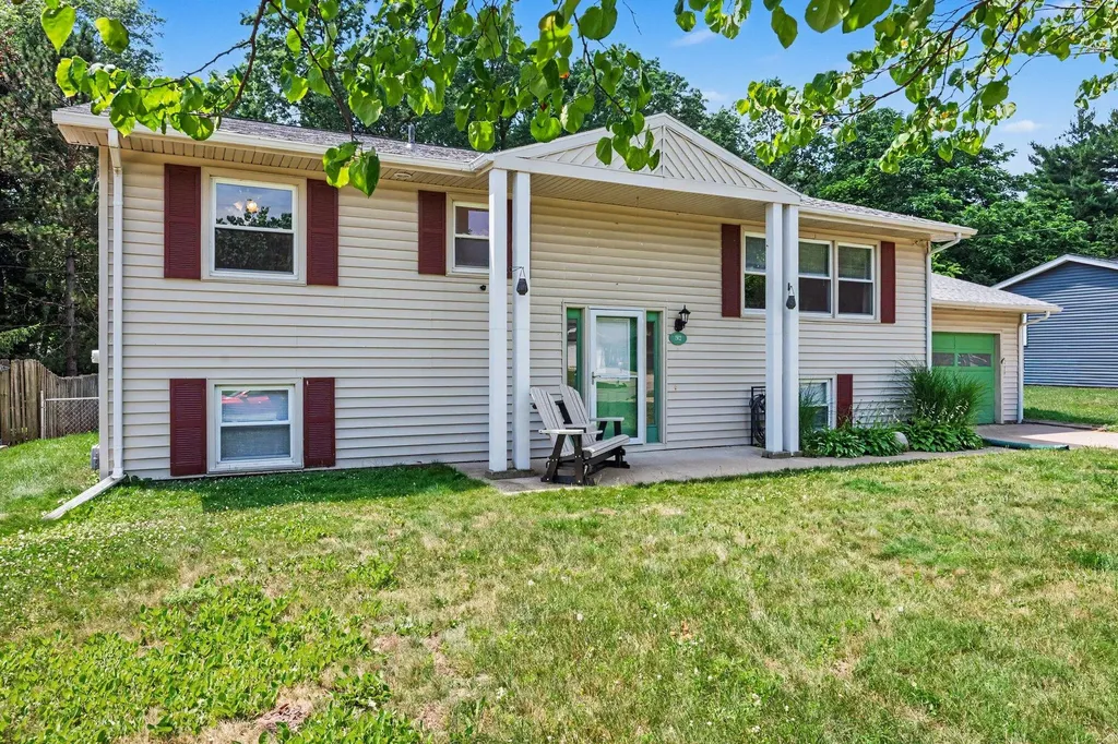1912 Lauralwood Avenue Portage City MI 49002
