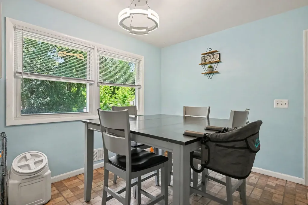 1912 Lauralwood Avenue Portage City MI 49002