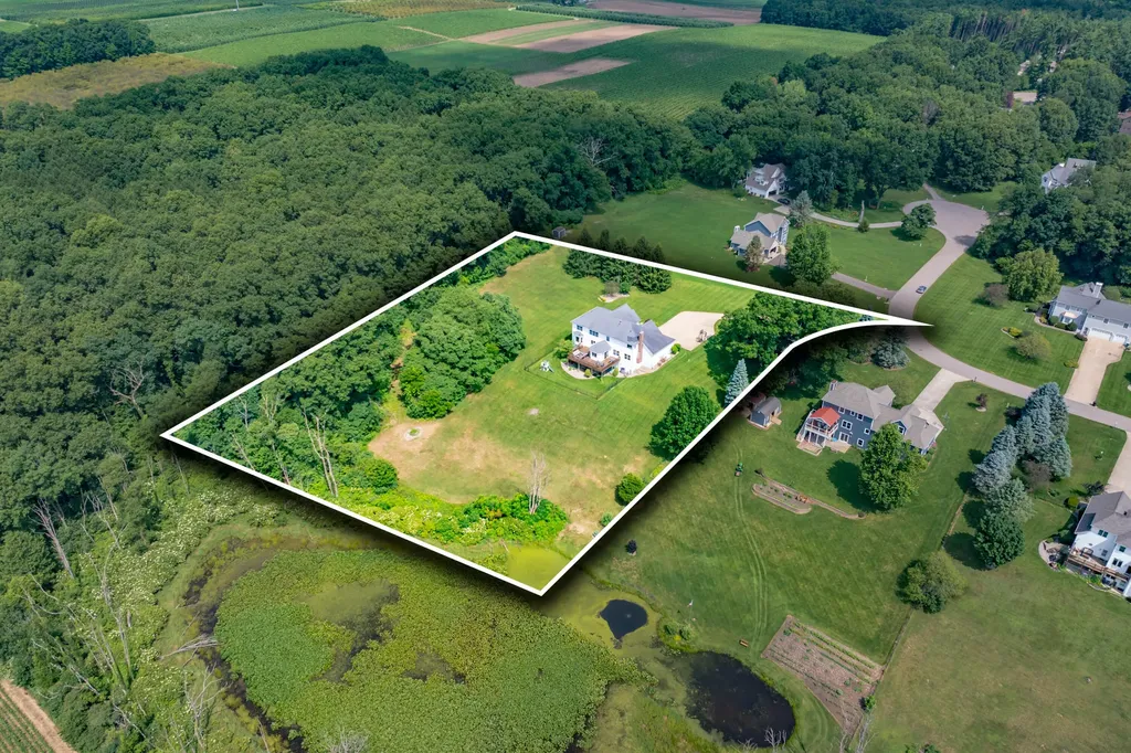 22873 Cherry Hill Court Antwerp Township MI 49071