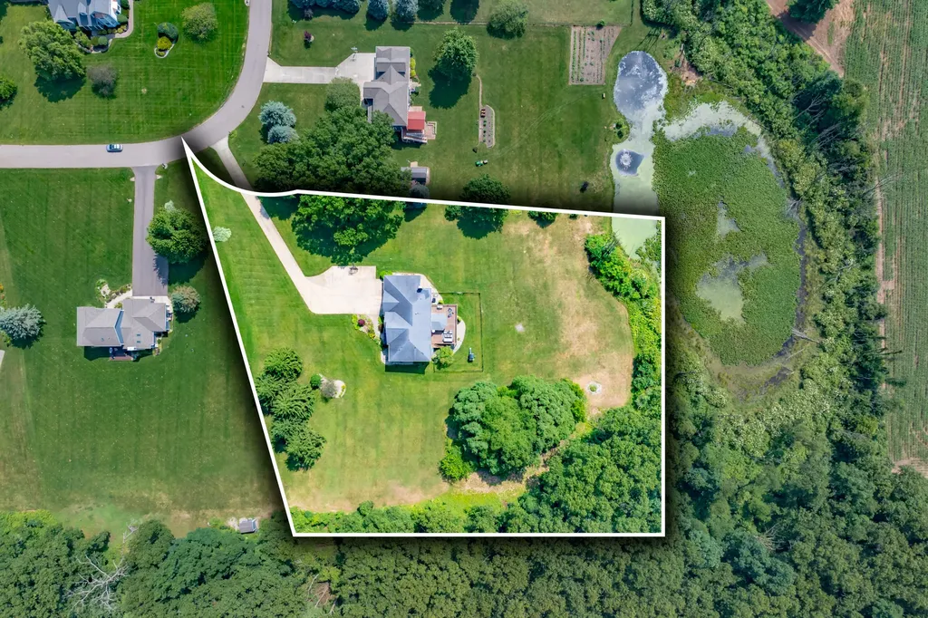 22873 Cherry Hill Court Antwerp Township MI 49071