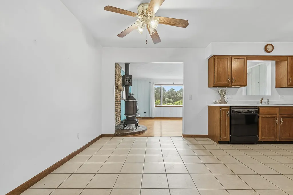 15769 S 29th Street Brady Township MI 49097