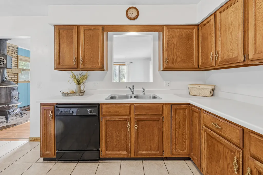15769 S 29th Street Brady Township MI 49097