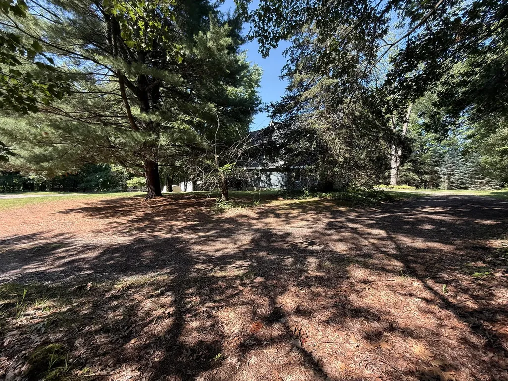 3851 21st Street Dorr Township MI 49323