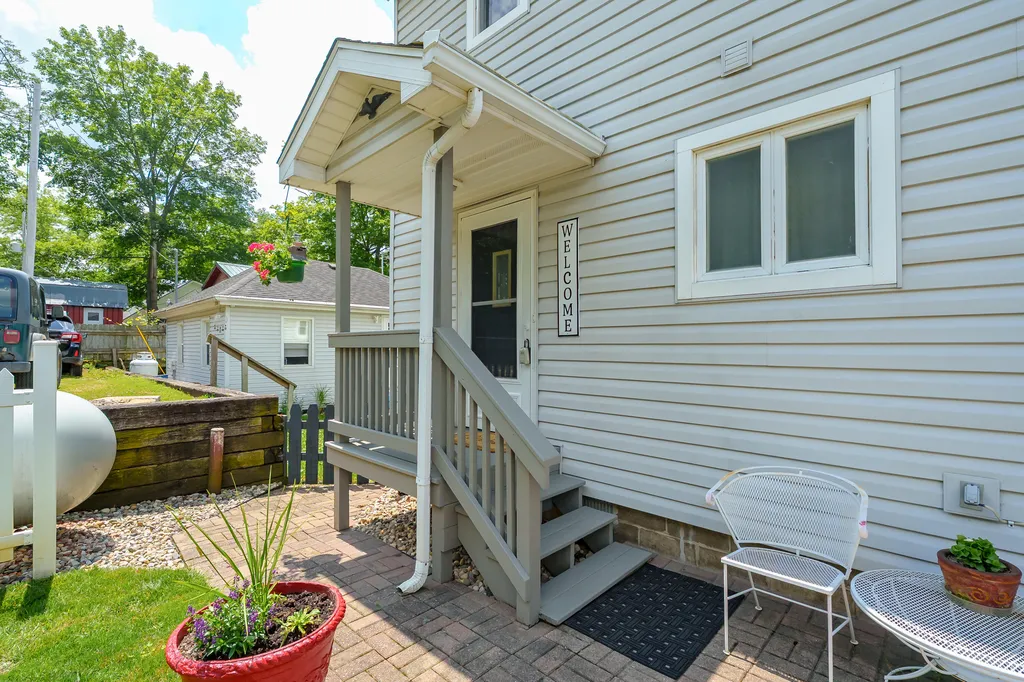 7776 S Tulip Lane Hope Township MI 49046