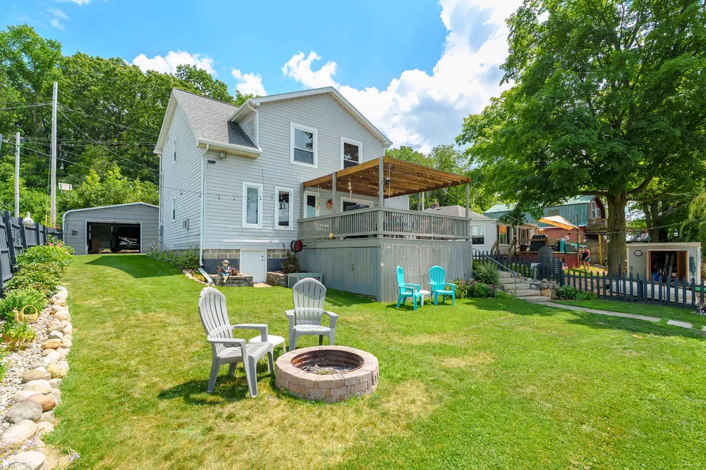 7776 S Tulip Lane Hope Township MI 49046