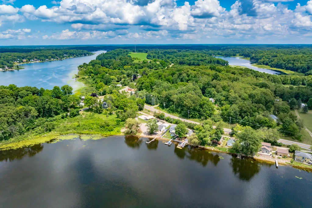 7776 S Tulip Lane Hope Township MI 49046