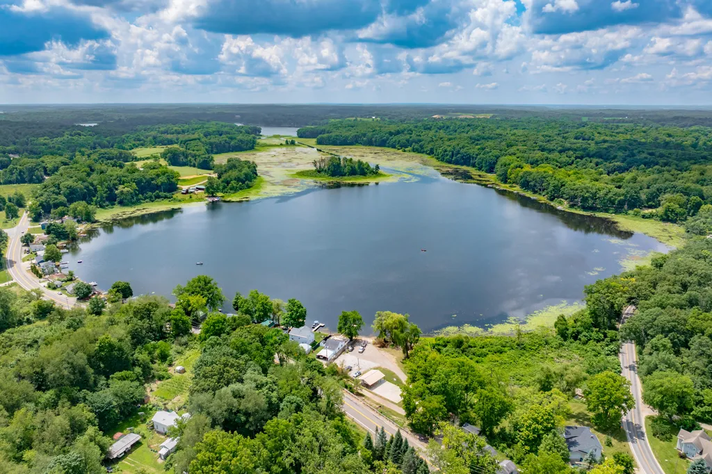 7776 S Tulip Lane Hope Township MI 49046
