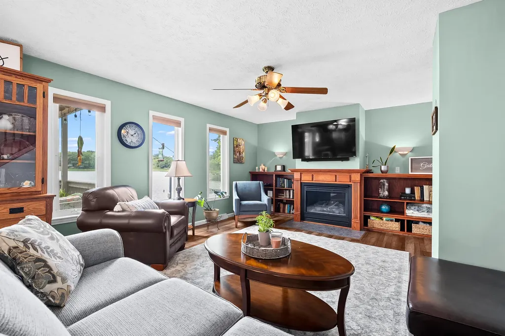 7776 S Tulip Lane Hope Township MI 49046
