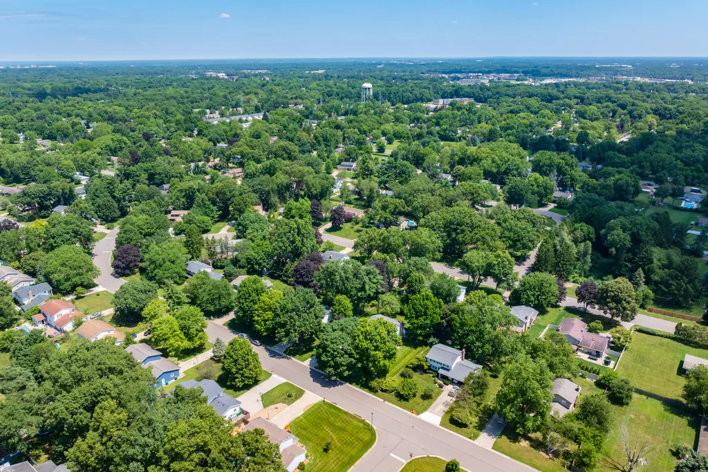 6901 Hickory Point Drive W Portage City MI 49024