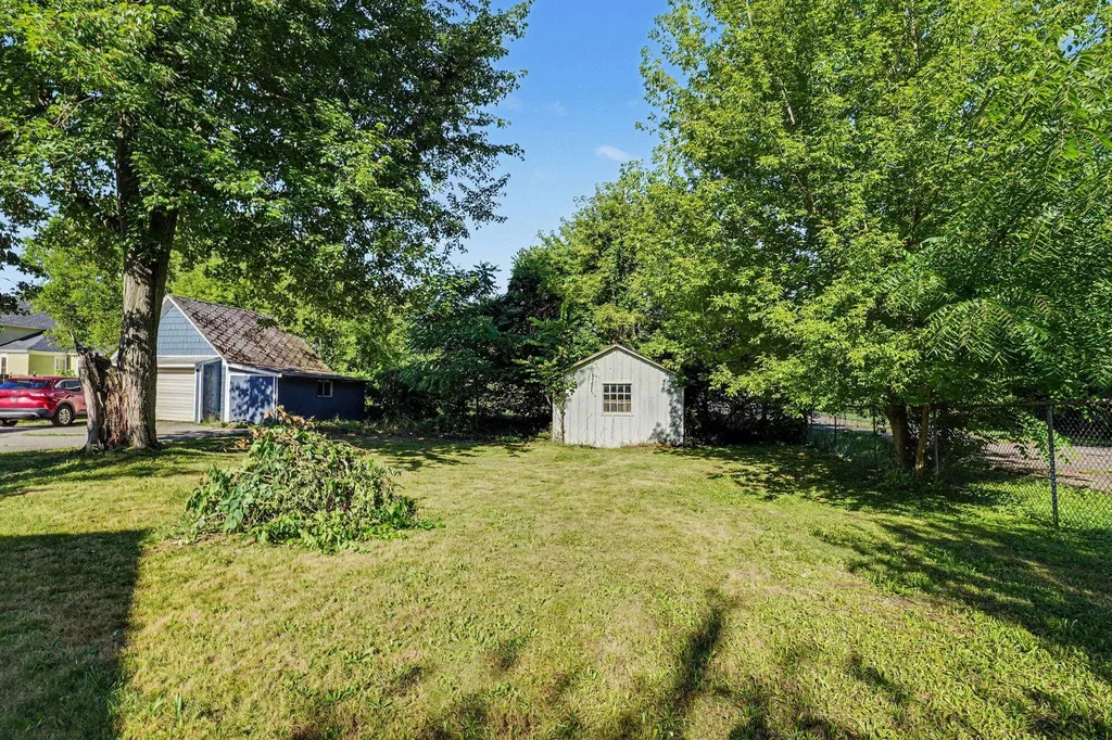 34 Poplar Street Battle Creek City MI 49017