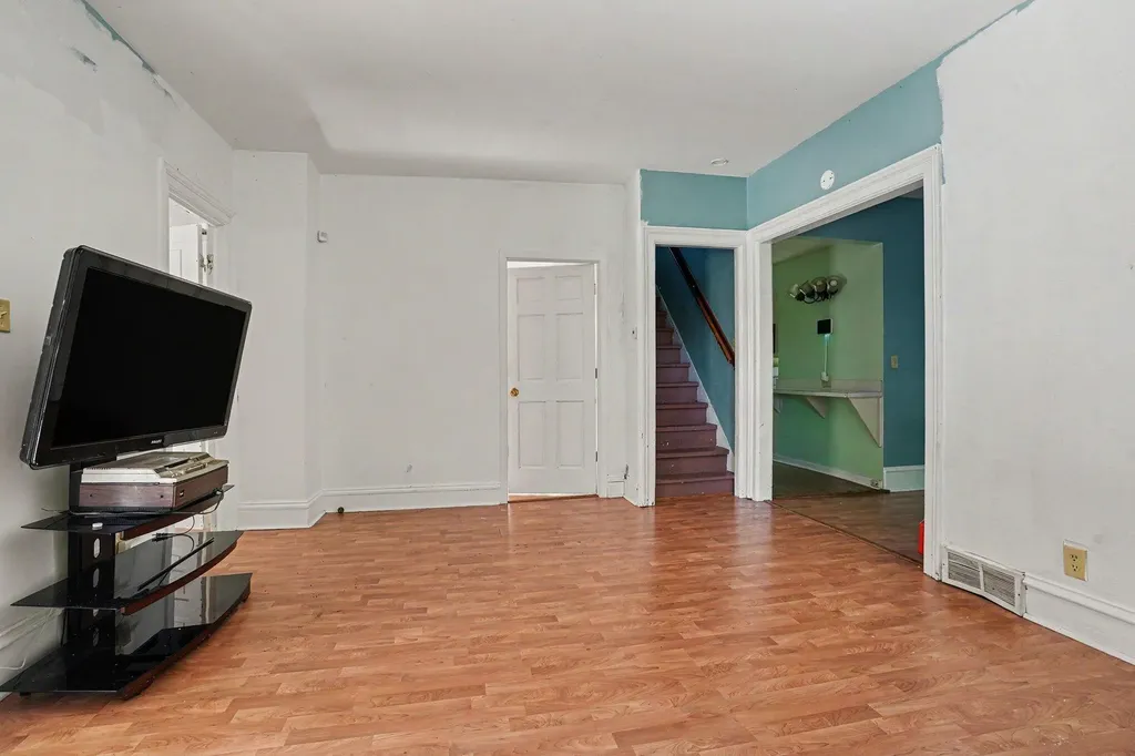 34 Poplar Street Battle Creek City MI 49017