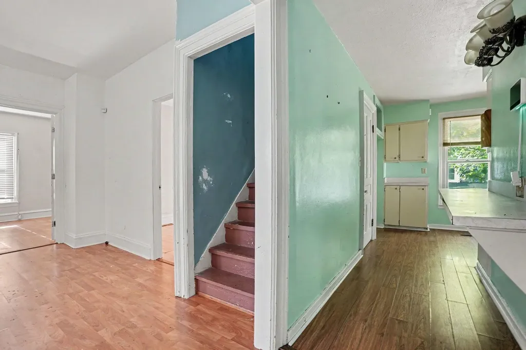 34 Poplar Street Battle Creek City MI 49017