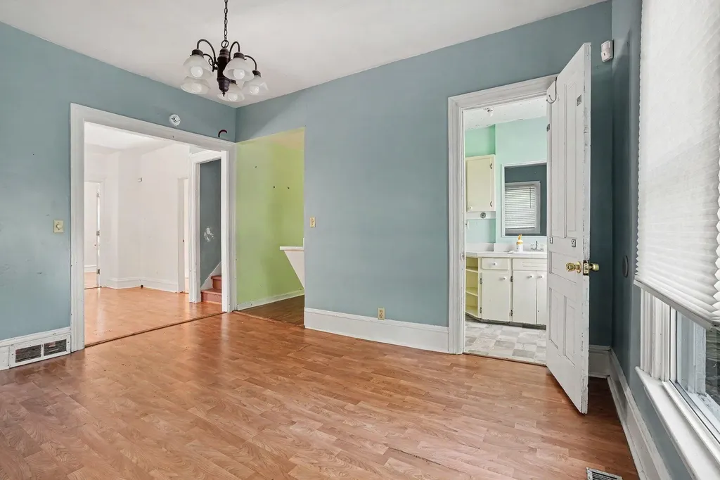 34 Poplar Street Battle Creek City MI 49017